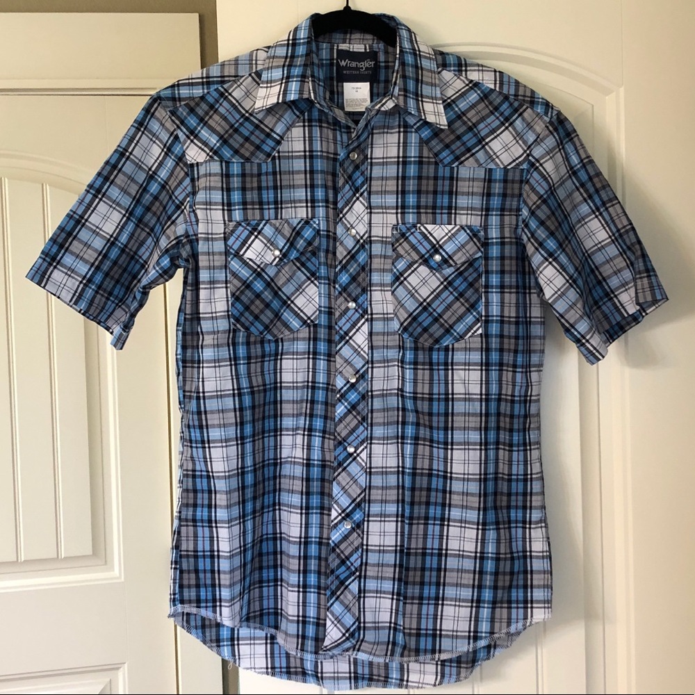 NWOT Wrangler snap front shirt